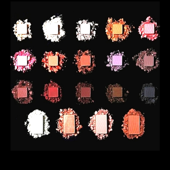 ⭐Billy X***XL Eyeshadow/Highlight Pallet⭐💗 - Picture 3 of 3